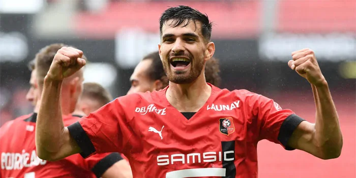 Hasil-Liga-Prancis---Rennes-Menang-telah-dari-Lyon-dengan-Skor-3-0,-di-Ligue-1-Musim-2024-2025