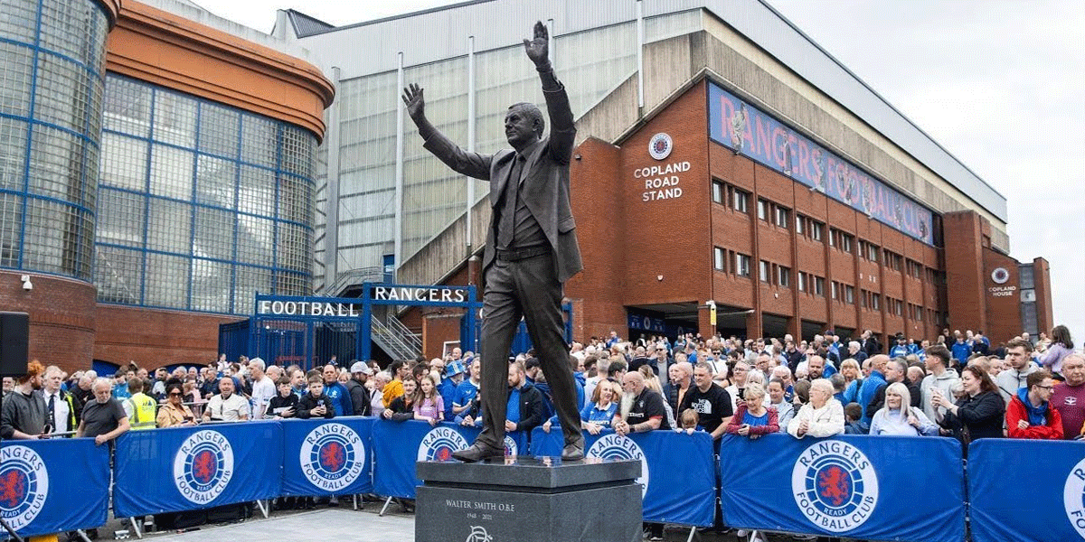 Rangers Kutuk Keras Pembakaran Patung Legenda Walter Smith